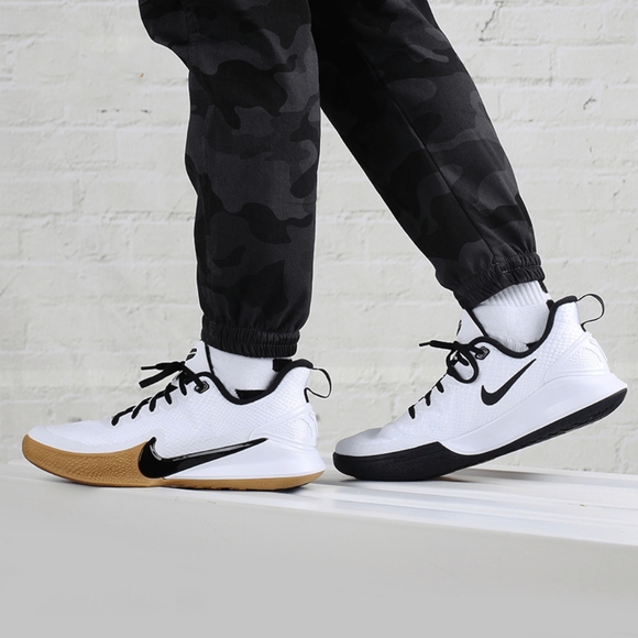 kobe mamba focus white